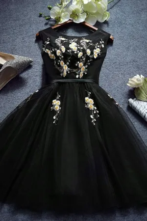 2024 Black Scoop A Line Tulle With Applique Homecoming Dresses