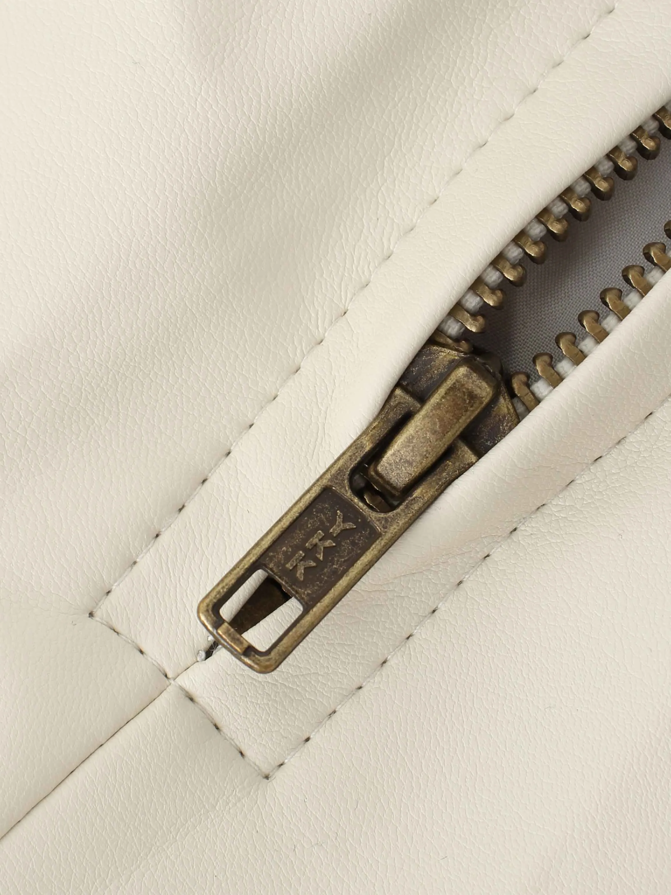 Flare Leather Skirt 23.5"-Ivory