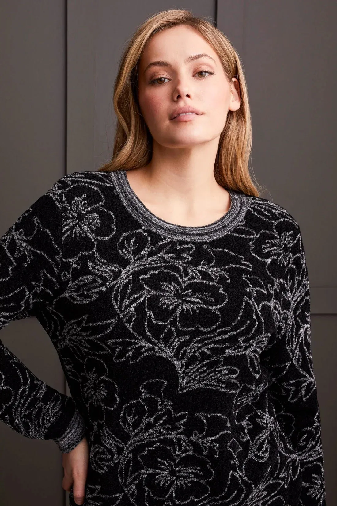 Jacquard Scoop Neck